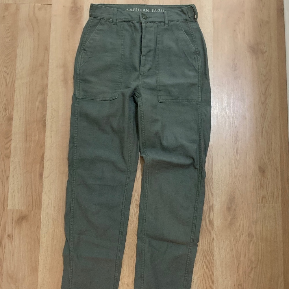 American Eagle Cargo Styled Pants